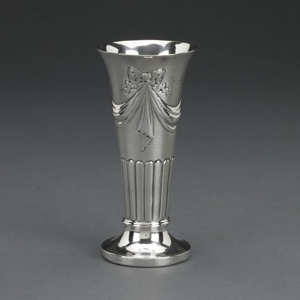 Edwardian Silver Vase, Robert Pringle, London, 1904